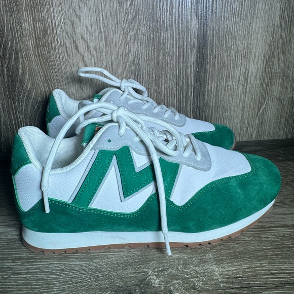 SHEIN Shoes - Women Colorblock Lace-up Front,Sporty Outdoor Sneakers-Size 5.5-Gently Used